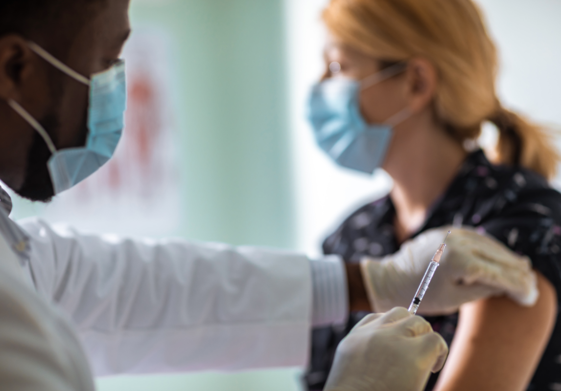 Experts outline path to development of safe and effective COVID-19 ...