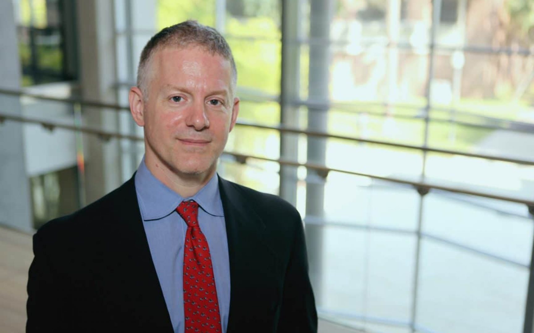 Management professor’s paper wins top prize for insights on building